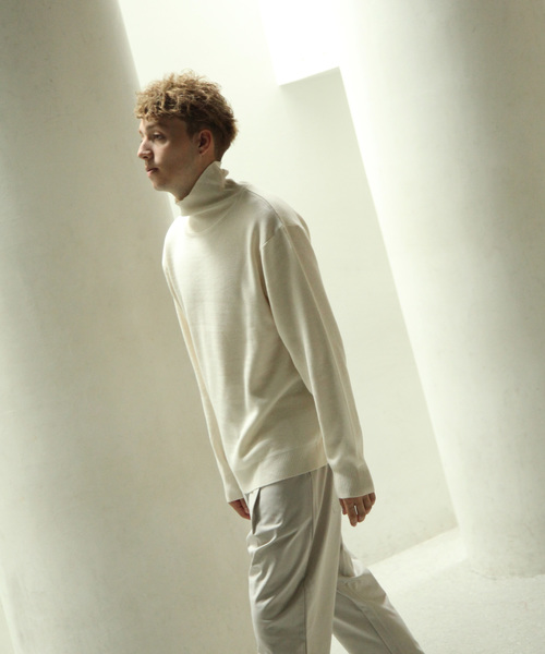 NILWAY（ニルウェイ）の「【Nilway】ミラノリブハイネックロンTEE（Tシャツ/カットソー・メンズ・ホワイト/ブラック/ベージュ/ブラウン/グレー/ネイビー/カーキ・MEDIUM/LARGE/X-LARGE）」の16枚目の写真