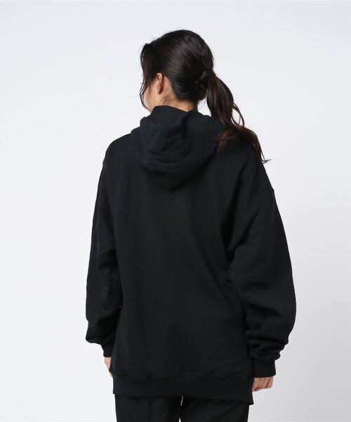 Champion(チャンピオン)の「Champion Eco/9oz PULLOVER HOOD(パーカー・メンズ・ブラック/ダークグリーン/ネイビー/グレー/オレンジ/ワイン・S/M/L/XL)」の9枚目の写真
