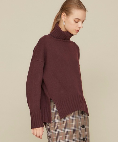 STUDIOUS(ステュディオス)の「【STUDIOUS】プライムカシミヤ バックシャン タートルニット(ニット/セーター・レディース・ブラウン/ライトベージュ/ライトグリーン・FREE)」の10枚目の写真