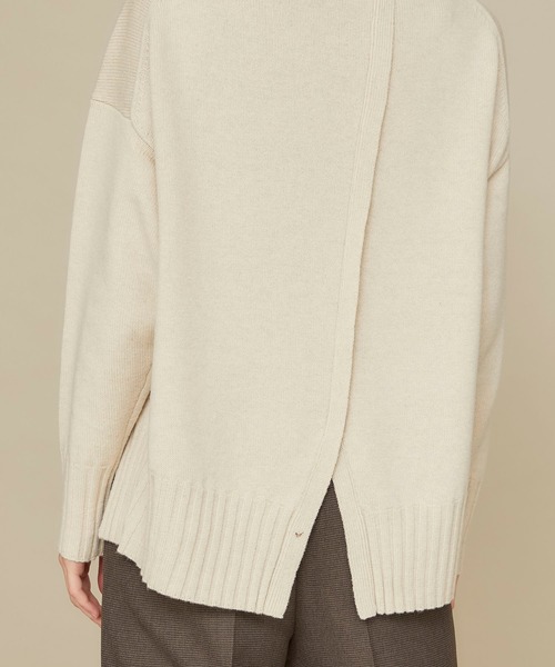 STUDIOUS(ステュディオス)の「【STUDIOUS】プライムカシミヤ バックシャン タートルニット(ニット/セーター・レディース・ブラウン/ライトベージュ/ライトグリーン・FREE)」の19枚目の写真
