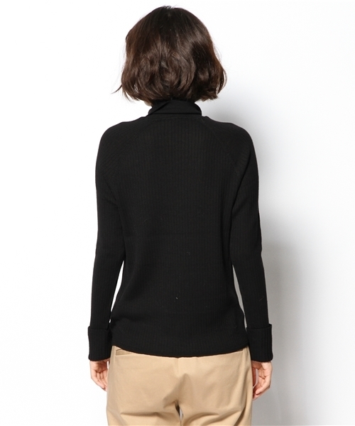 MADEMOISELLE ROPE'（マドモアゼル ロペ）の「リブタートルプルオーバー（ニット/セーター・レディース・ブラック/ホワイト・MEDIUM）」の5枚目の写真