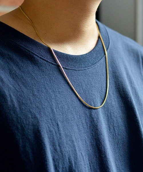 Fun & Daily（ファンアンドデイリー）の「F&D : Snake Chain Necklace（ネックレス・メンズ・シルバー/ゴールド・MEDIUM/SMALL）」の2枚目の写真