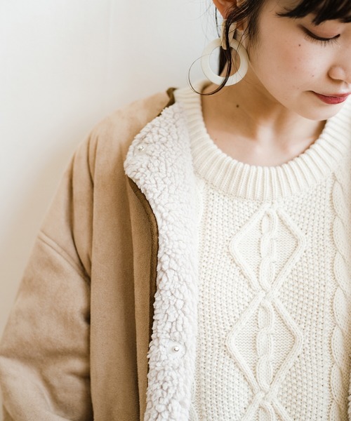 フレッシュシリーズ新登場 女っぽもかわいいもどっちも手に入れたい フェイクムートンのリバーシブルコート