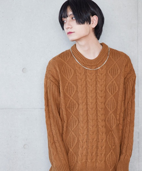 D Factory（ディー ファクトリー）の「オーバーサイズ アラン編み ビッグシルエット クルーネック ケーブルニットセーター（ニット/セーター・メンズ・杢グレー/ブラック/アイボリー/キャメル/パープル/ベージュ/ブラウン/ワイン・FREE）」の7枚目の写真