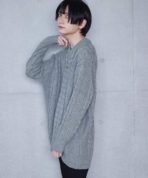 D Factory（ディー ファクトリー）の「オーバーサイズ アラン編み ビッグシルエット クルーネック ケーブルニットセーター（ニット/セーター・メンズ・杢グレー/ブラック/アイボリー/キャメル/パープル/ベージュ/ブラウン/ワイン・FREE）」の14枚目の写真