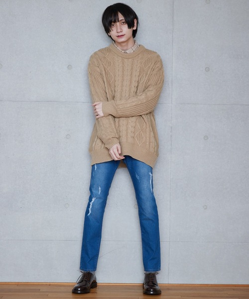 D Factory（ディー ファクトリー）の「オーバーサイズ アラン編み ビッグシルエット クルーネック ケーブルニットセーター（ニット/セーター・メンズ・杢グレー/ブラック/アイボリー/キャメル/パープル/ベージュ/ブラウン/ワイン・FREE）」の17枚目の写真