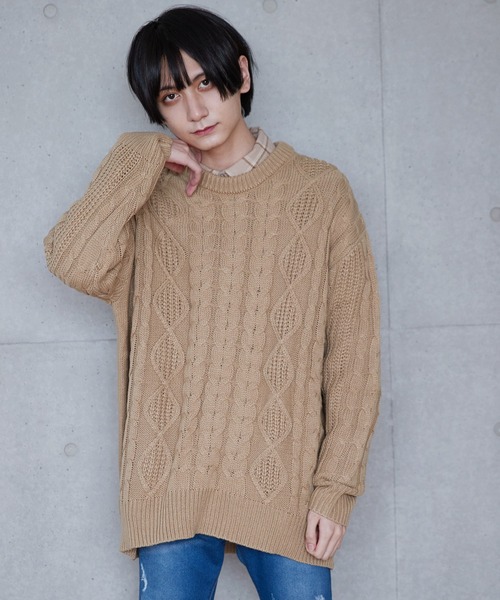 D Factory（ディー ファクトリー）の「オーバーサイズ アラン編み ビッグシルエット クルーネック ケーブルニットセーター（ニット/セーター・メンズ・杢グレー/ブラック/アイボリー/キャメル/パープル/ベージュ/ブラウン/ワイン・FREE）」の18枚目の写真