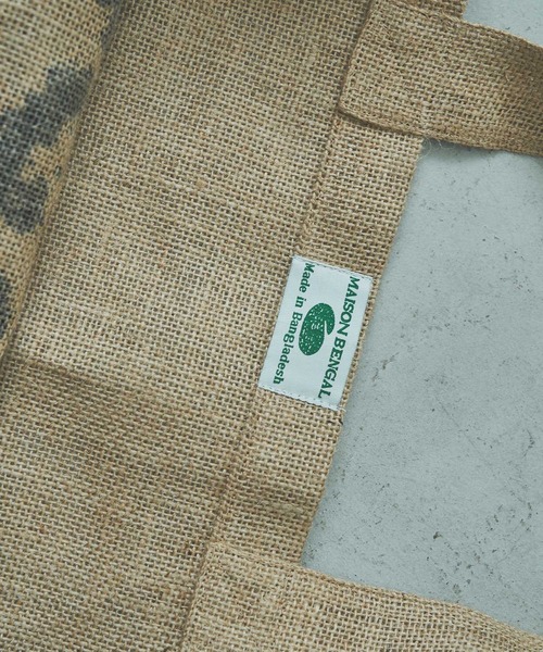 MAISON BENGAL（マイソンベンガル）の「Maison Bengal　レオパード柄BIGトート（トートバッグ・レディース・ベージュ・FREE）」の2枚目の写真