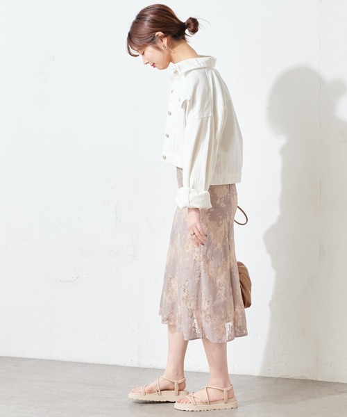 natural couture(ナチュラルクチュール)の「【WEB限定】オーバーサイズショート丈Gジャン(デニムジャケット・レディース・オフホワイト/ネイビー/ブルー・FREE)」の9枚目の写真