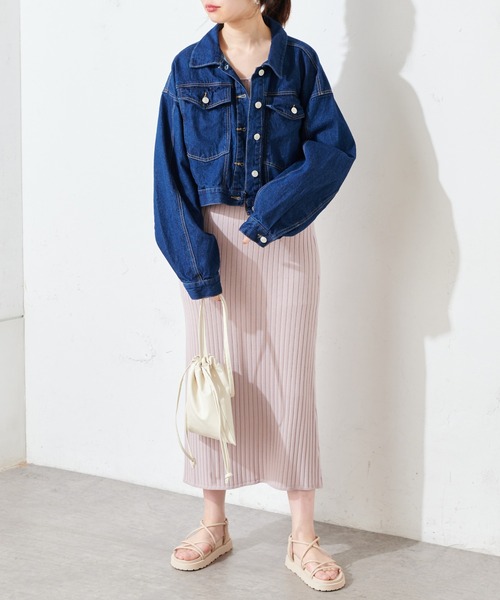 natural couture(ナチュラルクチュール)の「【WEB限定】オーバーサイズショート丈Gジャン(デニムジャケット・レディース・オフホワイト/ネイビー/ブルー・FREE)」の13枚目の写真