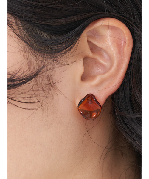 HARIO Lampwork Factory（ハリオランプワークファクトリー）の「【別注】【HARIO Lampwork Factory】ピアス フリル（ピアス（両耳用）・レディース・ブラウン/グレー/クリア・フリー）」の4枚目の写真