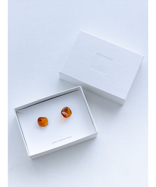 HARIO Lampwork Factory（ハリオランプワークファクトリー）の「【別注】【HARIO Lampwork Factory】ピアス フリル（ピアス（両耳用）・レディース・ブラウン/グレー/クリア・フリー）」の7枚目の写真