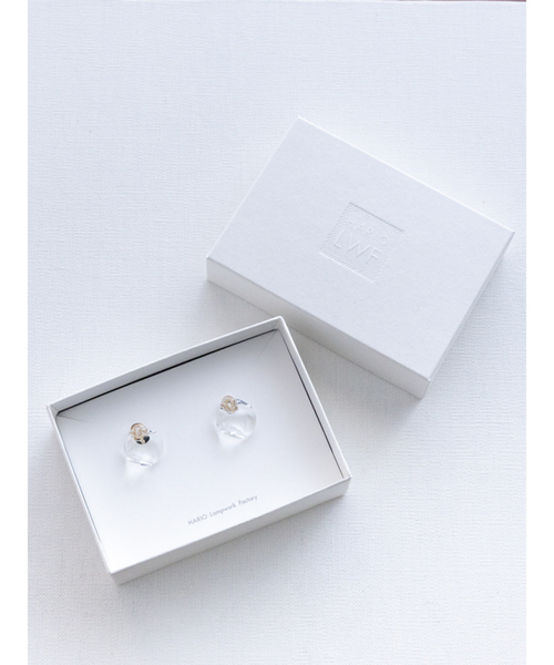 HARIO Lampwork Factory（ハリオランプワークファクトリー）の「【別注】【HARIO Lampwork Factory】ピアス フリル（ピアス（両耳用）・レディース・ブラウン/グレー/クリア・フリー）」の8枚目の写真