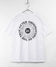 NEW ERA（ニューエラ）の「【NEW　ERA/ニューエラ】バックプリント サークルロゴ 半袖Tシャツ/ ホワイト（Tシャツ/カットソー・メンズ）」