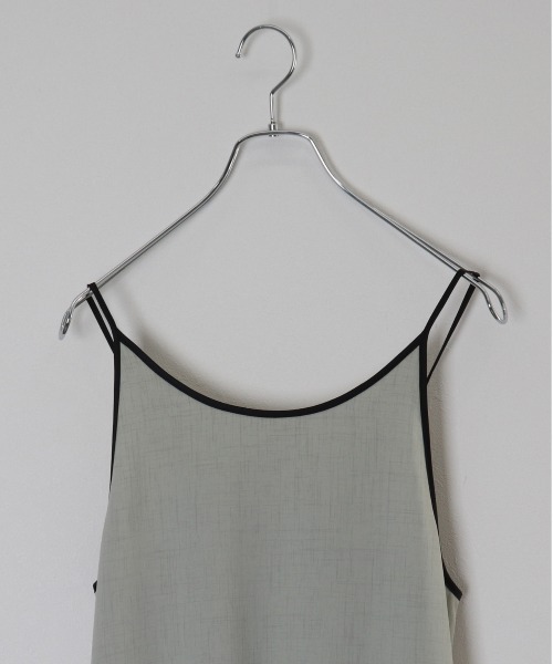 kicuri(キクリ)の「【低身長向けXSサイズ有】イージーケア/ウォッシャブル/リネンライクパイピングキャミワンピース(ワンピース・レディース・ベージュ/ミント・SMALL/X-SMALL)」の21枚目の写真