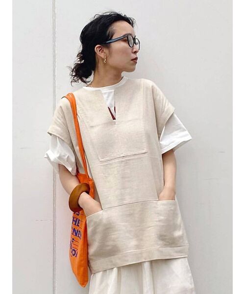 Ungrid（アングリッド）の「リネン混Vネックトップス（シャツ/ブラウス・レディース・ブラック/アイボリー・FREE）」の10枚目の写真