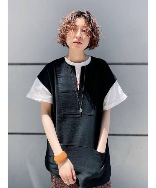 Ungrid（アングリッド）の「リネン混Vネックトップス（シャツ/ブラウス・レディース・ブラック/アイボリー・FREE）」の13枚目の写真