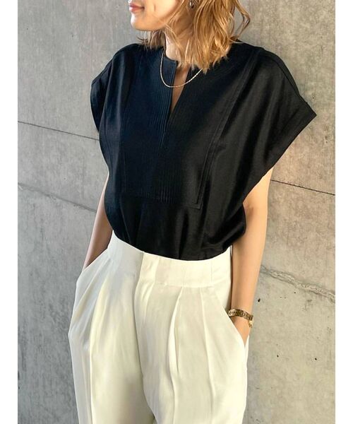 Ungrid（アングリッド）の「リネン混Vネックトップス（シャツ/ブラウス・レディース・ブラック/アイボリー・FREE）」の9枚目の写真