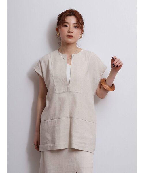 Ungrid（アングリッド）の「リネン混Vネックトップス（シャツ/ブラウス・レディース・ブラック/アイボリー・FREE）」の11枚目の写真