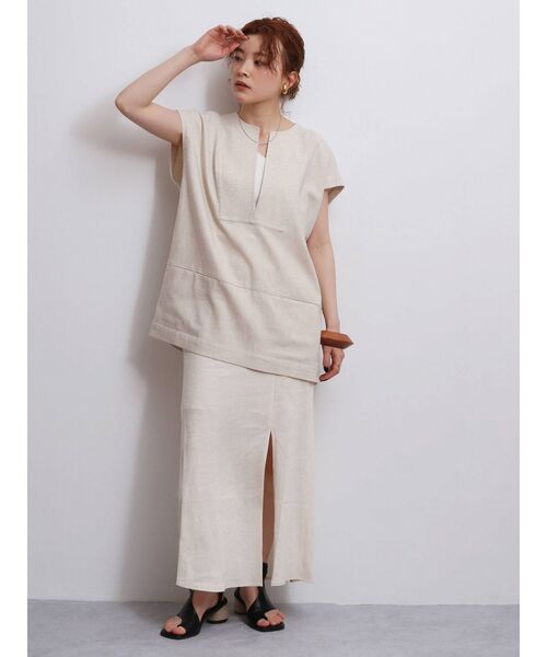 Ungrid（アングリッド）の「リネン混Vネックトップス（シャツ/ブラウス・レディース・ブラック/アイボリー・FREE）」の20枚目の写真