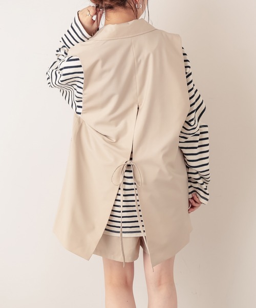 Chico（チコ）の「バックリボンジャケットベスト（ベスト・レディース・ホワイト/ブラック/ライトベージュ・FREE）」の9枚目の写真