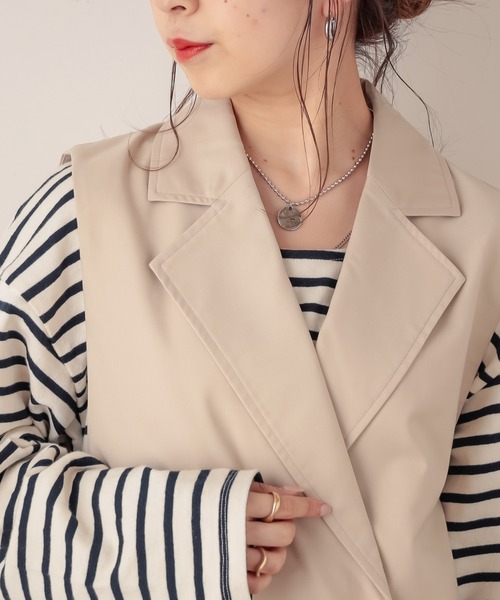 Chico（チコ）の「バックリボンジャケットベスト（ベスト・レディース・ホワイト/ブラック/ライトベージュ・FREE）」の6枚目の写真