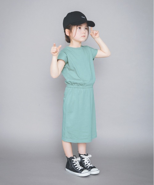 BRANSHES（ブランシェス）の「【WEB限定】後ろスリット半袖ワンピース（ワンピース・キッズ・ベージュ/ブラック/ブルー/ピンク・120cm/140cm/100cm/110cm/130cm/150cm）」の4枚目の写真