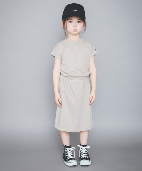 BRANSHES（ブランシェス）の「【WEB限定】後ろスリット半袖ワンピース（ワンピース・キッズ・ベージュ/ブラック/ブルー/ピンク・120cm/140cm/100cm/110cm/130cm/150cm）」の14枚目の写真