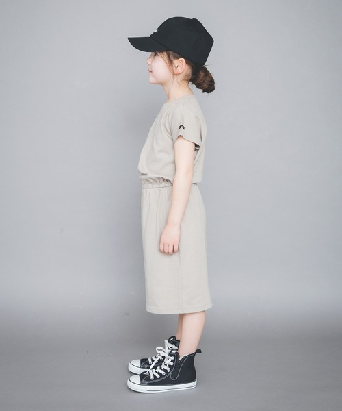 BRANSHES（ブランシェス）の「【WEB限定】後ろスリット半袖ワンピース（ワンピース・キッズ・ベージュ/ブラック/ブルー/ピンク・120cm/140cm/100cm/110cm/130cm/150cm）」の6枚目の写真