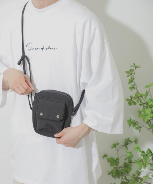 SENSE OF PLACE by URBAN RESEARCH（センスオブプレイスバイアーバンリサーチ）の「ミニショルダーバック（ショルダーバッグ・メンズ・ライトブルー/ライトベージュ/ブラック/ブルー系その他/チャコールグレー・ONE）」の3枚目の写真