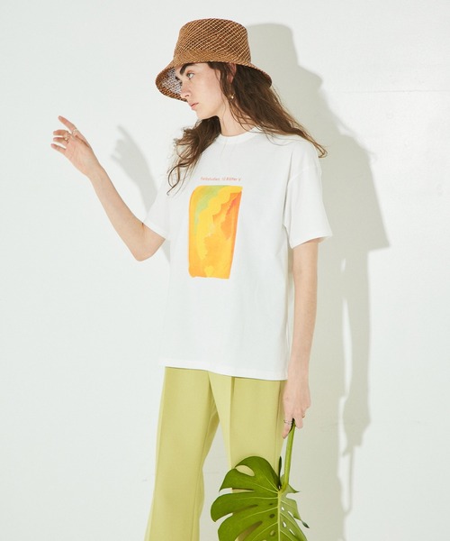 PUBLIC TOKYO(パブリックトウキョウ)の「アートグラフィックTEE/ウォッシャブル(Tシャツ/カットソー・レディース・オレンジ/ベージュ/ブルー・FREE)」の13枚目の写真