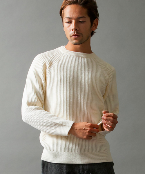 BEAUTY&YOUTH UNITED ARROWS(ビューティーアンドユースユナイテッドアローズ)の「BY ツイスト アゼ クルーネック ニット ◆(ニット/セーター・メンズ・ホワイト/ブラック/ネイビー・SMALL/MEDIUM/LARGE/X-LARGE)」の1枚目の写真