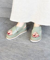 プラットフォームクロスサンダル◆