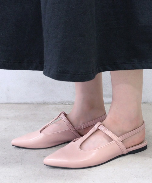 LibertyDoll(リバティードール)の「Liberty doll / ポインテッドトゥ Tストラップミュールパンプス(1159) ナローストラップサンダル(サンダル・レディース・ベージュ/ライトグレー/ブラック/ピンクベージュ・L/M/LL/S)」の4枚目の写真