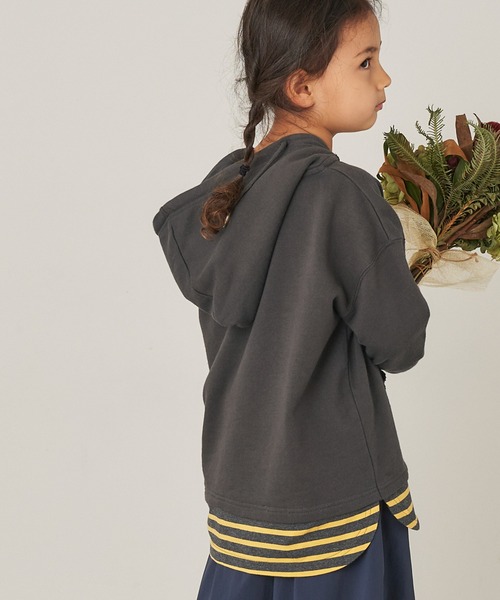 ＆yam（アンドヤム）の「USA裏毛フェイクレイヤーメキシカンパーカ（パーカー・キッズ・ブルー/ホワイト/ブラック/ベージュ・110-120cm/140-150cm/150-160cm/120-130cm/130-140cm）」の2枚目の写真