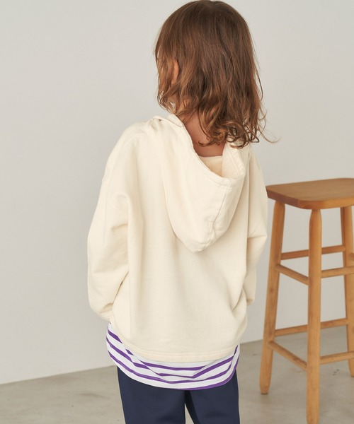 ＆yam（アンドヤム）の「USA裏毛フェイクレイヤーメキシカンパーカ（パーカー・キッズ・ブルー/ホワイト/ブラック/ベージュ・110-120cm/140-150cm/150-160cm/120-130cm/130-140cm）」の6枚目の写真