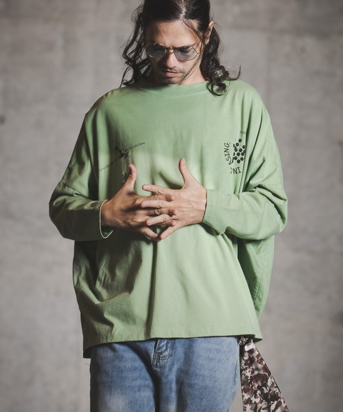 GLIMCLAP（グリムクラップ）の「mlt3502-Up there-dyeing & printed long-sleeve cutsew カットソー（Tシャツ/カットソー・メンズ・ベージュ/サックスブルー/ライトカーキ・L/S/M）」の17枚目の写真