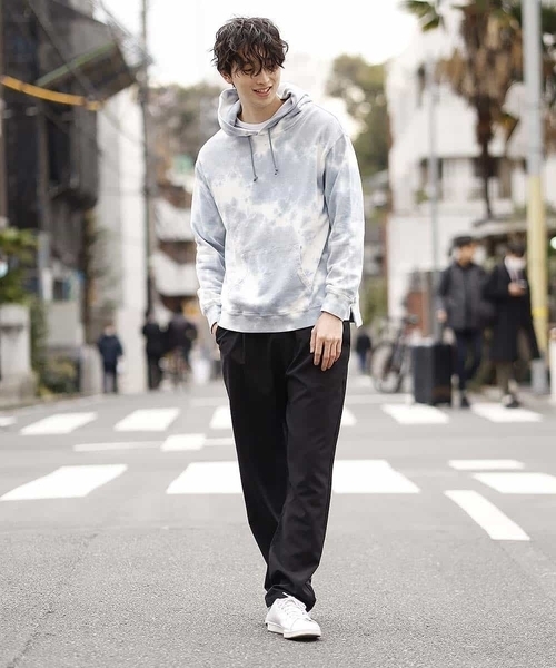 MK MICHEL KLEIN HOMME （エムケーミッシェルクランオム）の「タイダイプルオーバーパーカー（パーカー・メンズ・ライトブルー/ベージュ/ブラック・51/46/48）」の5枚目の写真