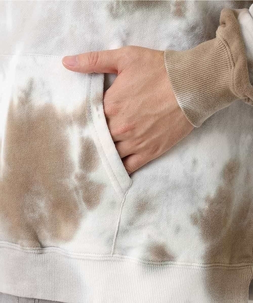 MK MICHEL KLEIN HOMME （エムケーミッシェルクランオム）の「タイダイプルオーバーパーカー（パーカー・メンズ・ライトブルー/ベージュ/ブラック・51/46/48）」の13枚目の写真