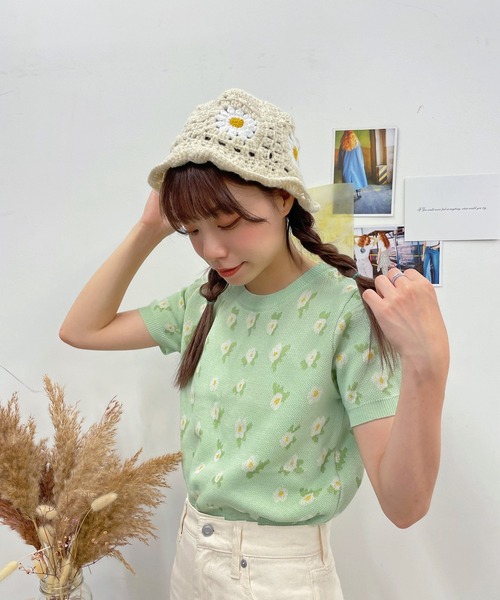 WEGO(ウィゴー)の「WEGO/花柄ジャガードサマーニット(ニット/セーター・レディース・ホワイト/ブラック/グリーン・FREE)」の9枚目の写真