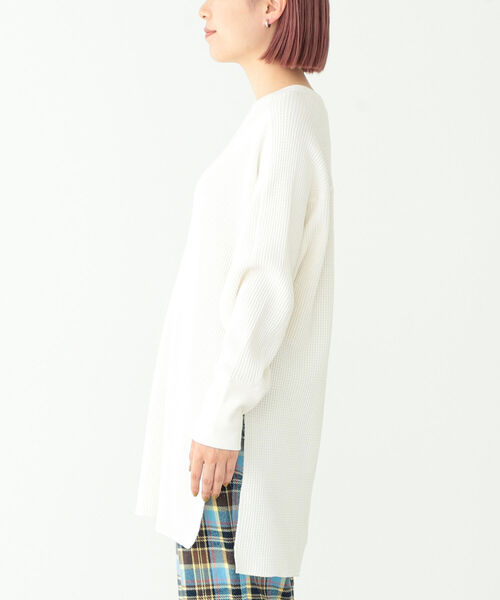 BEAMS BOY(ビームスボーイ)の「BEAMS BOY / サーマル ビッグシルエット クルー カットソー(Tシャツ/カットソー・レディース・チャコールグレー/オフホワイト・ONE SIZE)」の13枚目の写真