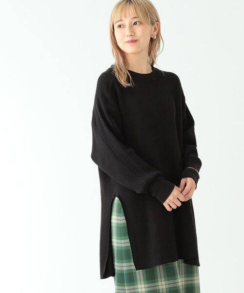 BEAMS BOY(ビームスボーイ)の「BEAMS BOY / サーマル ビッグシルエット クルー カットソー(Tシャツ/カットソー・レディース・チャコールグレー/オフホワイト・ONE SIZE)」の15枚目の写真