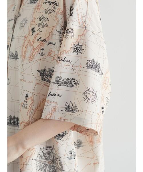 RAY CASSIN FAVORI（レイカズンフェバリ）の「・RAY CASSIN アートガラカイキンシャツチュニック＊（シャツ/ブラウス・レディース・グレー/ブラック/ライトベージュ・FREE）」の10枚目の写真