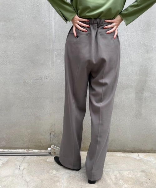 So_lemn(ソレム)の「【So_lemn/ソレム】フラノセンタープレススラックスパンツ(スラックス・レディース・ネイビー/グレイッシュベージュ・1/2)」の14枚目の写真