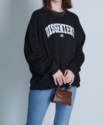ロングスリーブロゴ入りスウェット