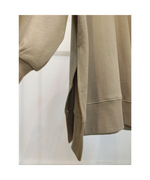 ulu（ウル）の「Side slit oversized pullover（スウェット・レディース・ライトオリーブ・FREE）」の12枚目の写真