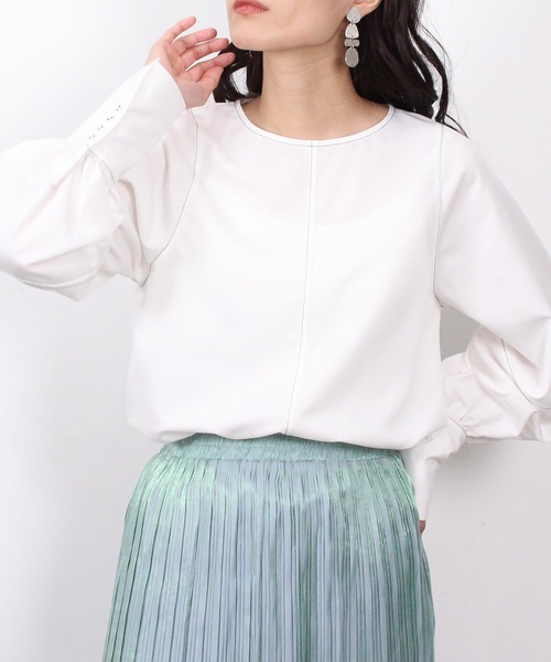 LOUISE ODIER(ルイーズオディール)の「配色ステッチ使いブラウス(シャツ/ブラウス・レディース・ホワイト/ブラック/ブラウン/ブルー・MEDIUM)」の5枚目の写真