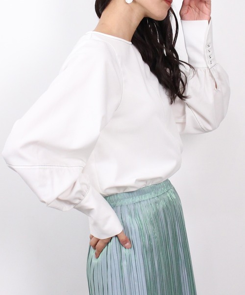 LOUISE ODIER(ルイーズオディール)の「配色ステッチ使いブラウス(シャツ/ブラウス・レディース・ホワイト/ブラック/ブラウン/ブルー・MEDIUM)」の7枚目の写真