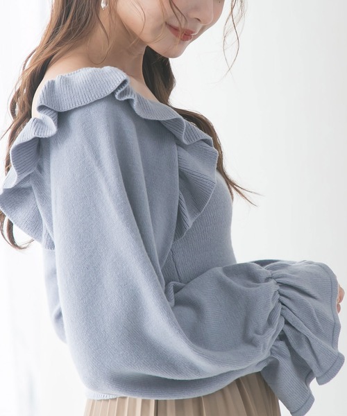 Newlyme(ニューリーミー)の「ボリュームフリルスクエアネックニットトップス(ニット/セーター・レディース・ブラック/ブルー/アイボリー/グレイッシュベージュ/モカ・LARGE/X-LARGE/MEDIUM)」の6枚目の写真