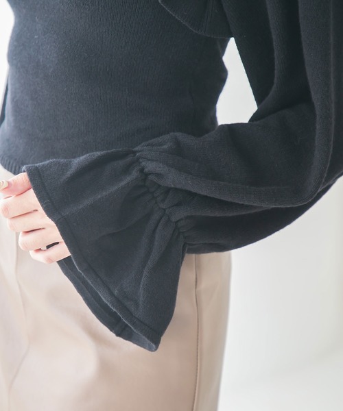 Newlyme(ニューリーミー)の「ボリュームフリルスクエアネックニットトップス(ニット/セーター・レディース・ブラック/ブルー/アイボリー/グレイッシュベージュ/モカ・LARGE/X-LARGE/MEDIUM)」の16枚目の写真